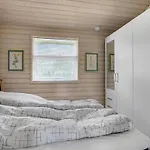 Lovely In With Kitchen