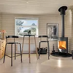 Ferienhaus Lovely In With Kitchen *