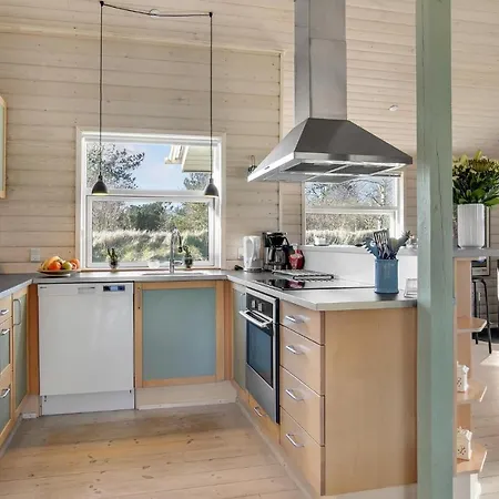Lovely In With Kitchen Hals