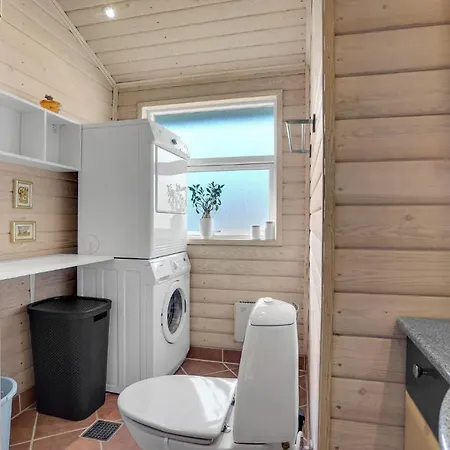 Lovely In With Kitchen