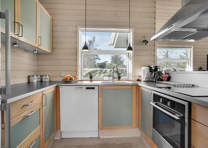 Lovely In With Kitchen *