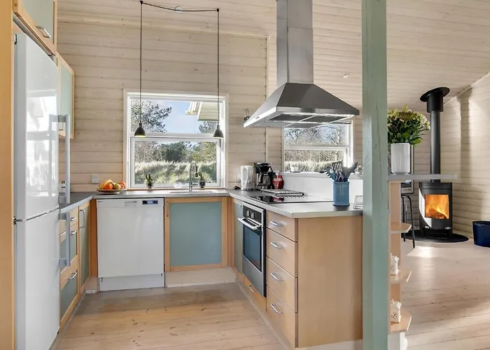 Lovely In With Kitchen Hals